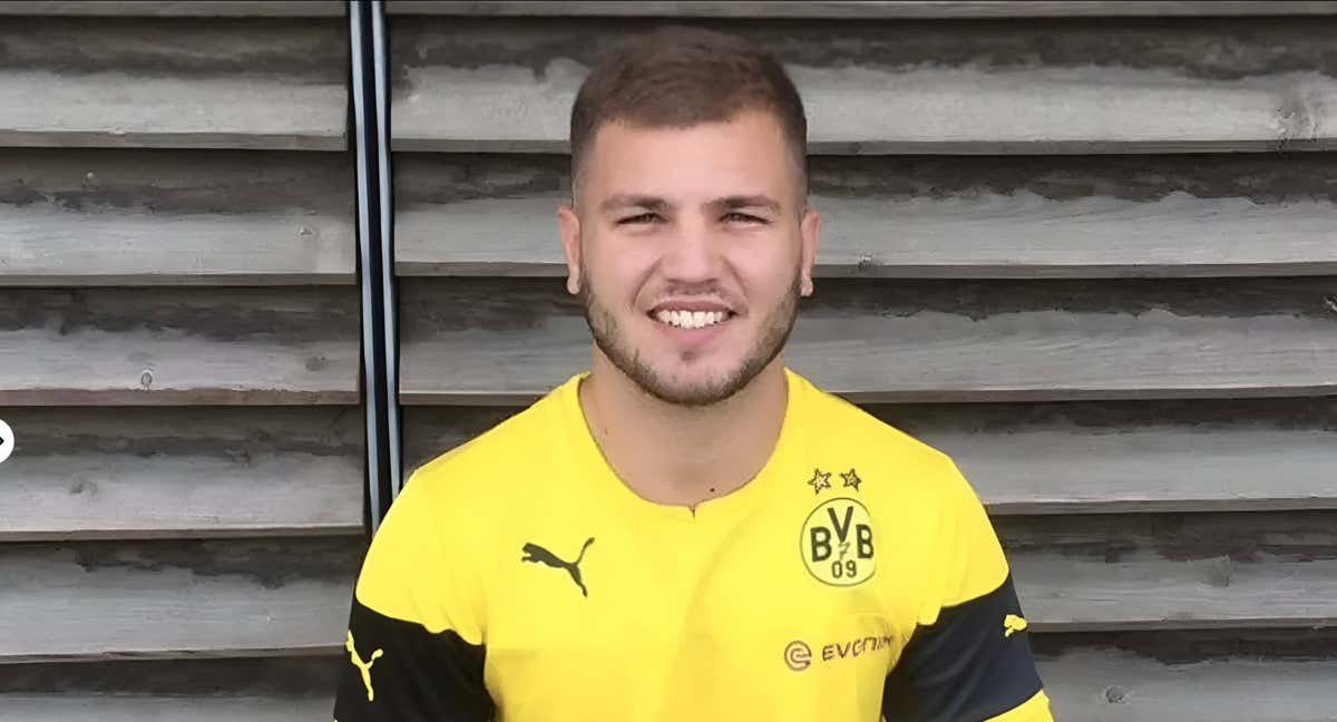 Agoney, ilusionado por su firma con el Borussia Dortmund/BVB