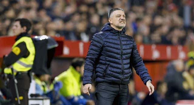 García Pimienta reclama el penalti sobre Sow y sí confía en su plantilla: “Tenía recursos en el banquillo”