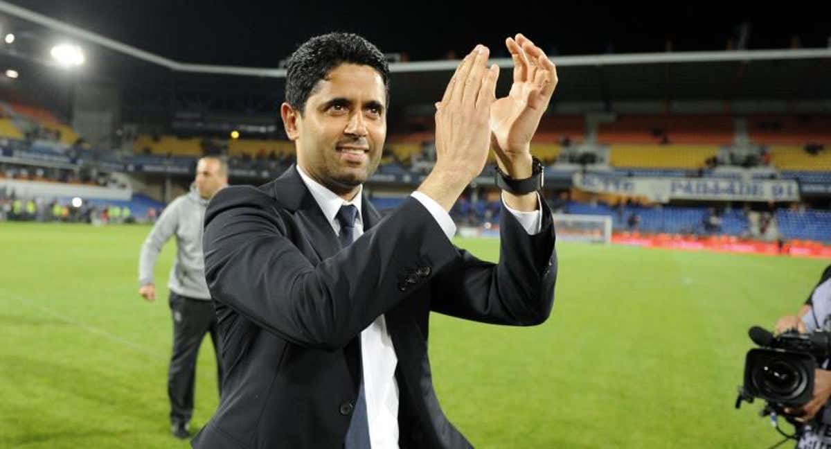 Nasser Al-Khelaifi aplaude tras ganar el PSG un partido. /AFP