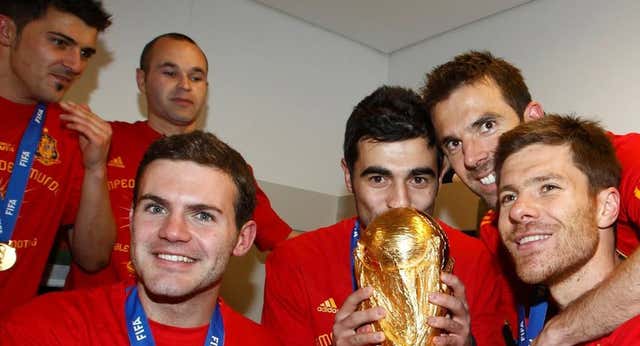 La Selección amarga San Valentín a Sergio Ramos y Casillas: “No sé quién es el genio, qué manera de hacer el torpe”