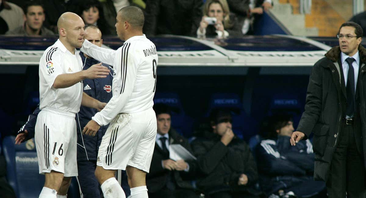 Gravesen y Ronaldo, durante su etapa en el Real Madrid. /Ignacio Gil