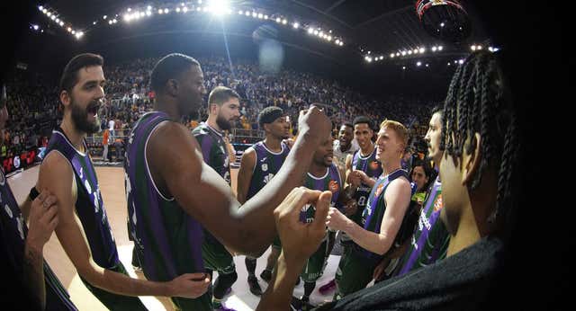 Una estatua, un control antidoping, una afonía, dos ejemplos nacionales y la “repanocha” con la que Unicaja logró meterse en la final de la Copa