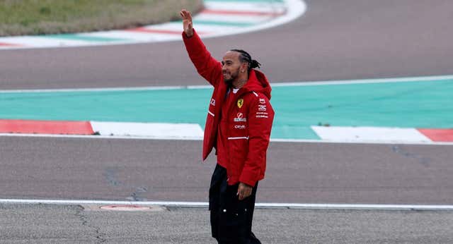 Lewis Hamilton se rinde al Fernando Alonso de Ferrari: «Ahora lo valoro más que antes»