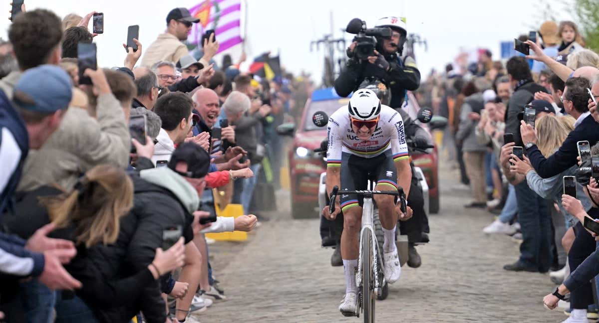 Mathieu van der Poel, uno de los ciclistas que no estará en el Mundial de Ruanda. /REUTERS