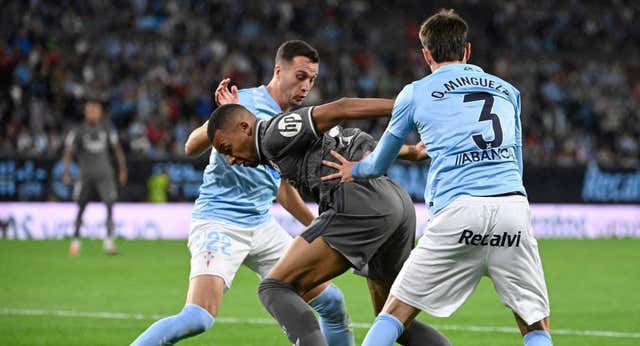 Una discusión con Manquillo y un tuit cinco años después generan el primer ‘problema’ de Claudio Giráldez en el Celta