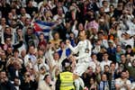 Modric tumba al Girona y hace que el Bernabéu cambie los pitos por una emocionante ovación