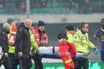 Moise Kean se desploma tras un golpe en la cabeza y le trasladan en ambulancia a un hospital