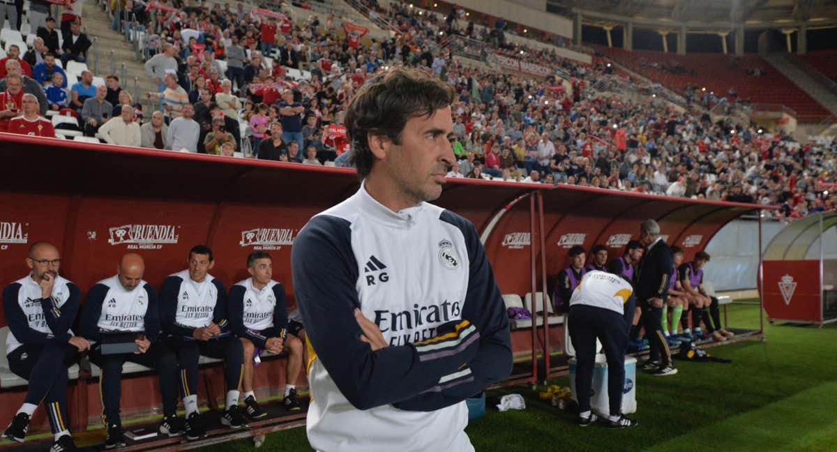 Raúl González, en un partido de la pasada temporada./VICENTE VICENS