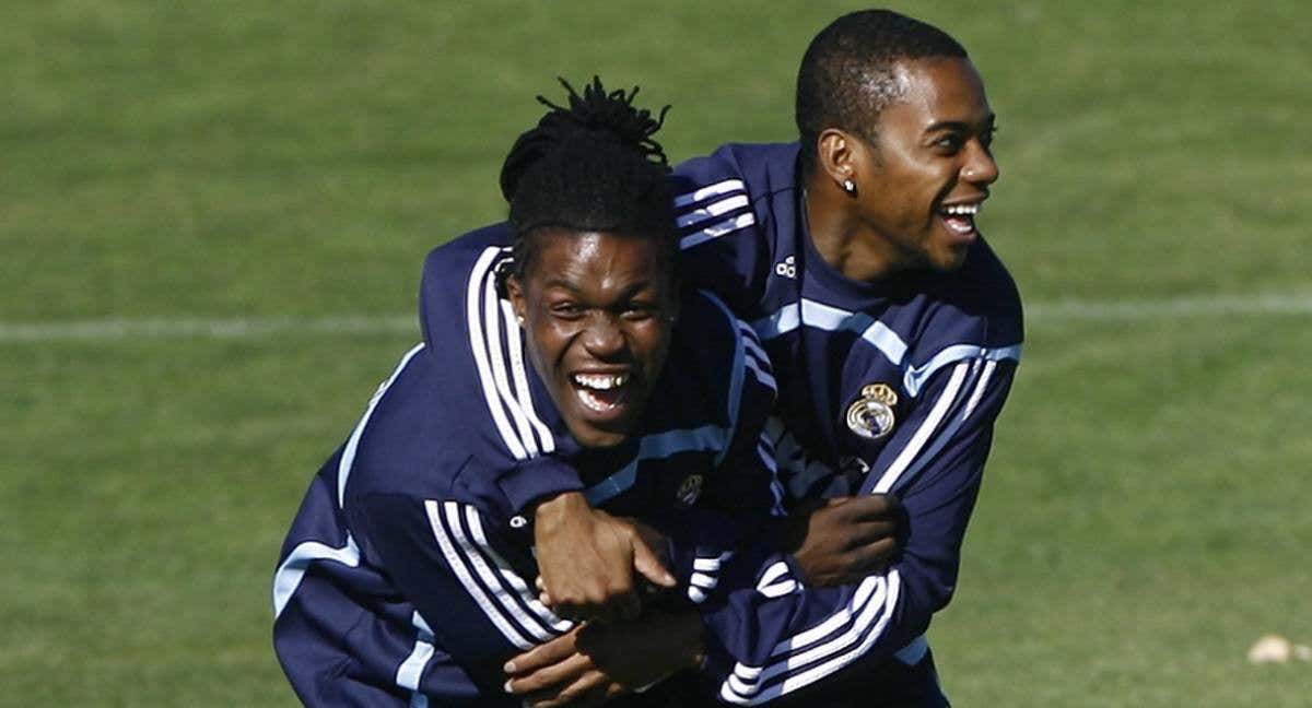 Drenthe, con Robinho en un entrenamiento del Real Madrid./REAL MADRID