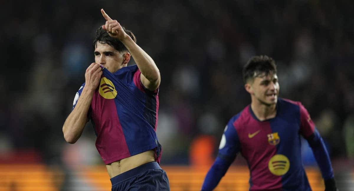 Cubarsí celebra su primer gol con el FC Barcelona. /EFE