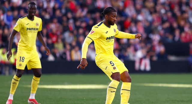 Marcelino construye un Villarreal que ‘vuela’ a Champions a 1,90 metros de altura