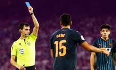 Cada año parece que todas las reglas van a cambiar... pero todavía no has visto ninguna tarjeta azul porque el fútbol no funciona así