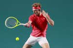 Davidovich gana con solvencia a Pacheco Mendez y accede a semifinales de Acapulco
