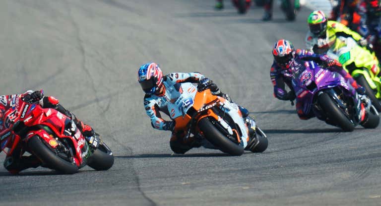 Ai Ogura en la sprint de este sábado en Buriram.