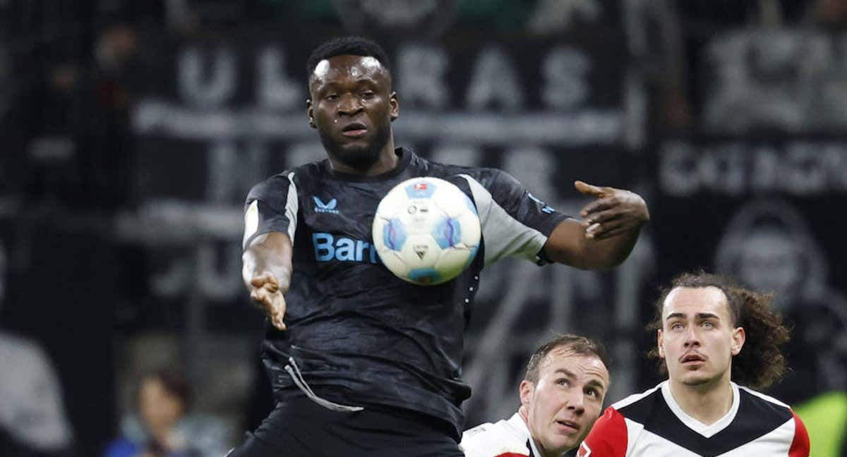 Boniface controla un balón. /REUTERS