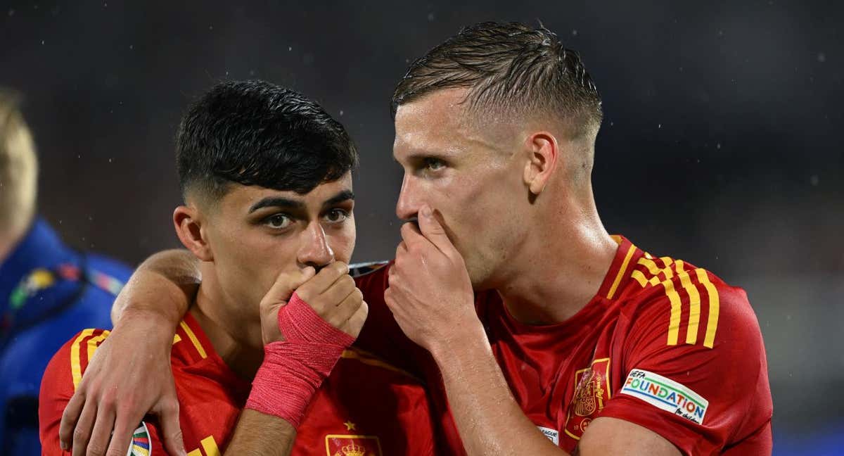 Pedri y Dani Olmo, juntos con la Selección española. /GETTY