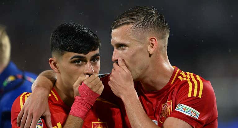 Pedri y Dani Olmo, juntos con la Selección española.