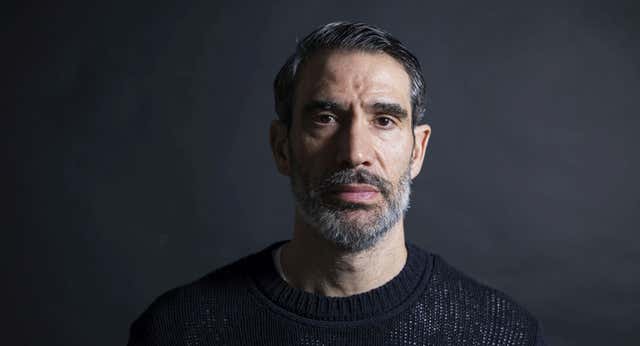 Fernando Sanz recuerda como «lo más inhumano» la soledad de su padre Lorenzo en su muerte y le reivindica: «Se le puso nombre al Di Stéfano, al Bernabéu, la Ciudad Deportiva Florentino Pérez…»
