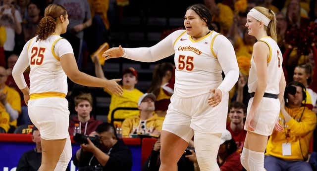Audi Crooks, la estrella del baloncesto que tuvo que superar el odio y la gordofobia: «Intenta matarlos con amabilidad, así no tendrán munición para responder»