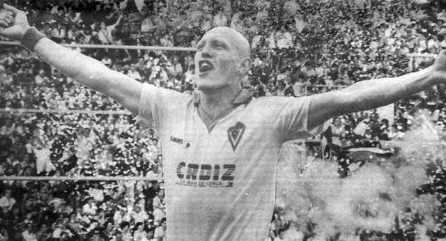 Óscar Dertycia, el ‘Mister Proper’ que jugó con Baggio y al que Maradona ‘dejó’ calvo: “¿Te imaginas si le lesiono yo?”