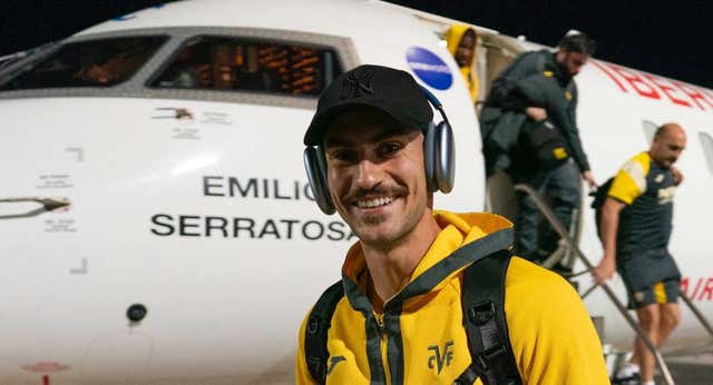 La odisea del Villarreal para enfrentarse al Alavés: tres intentos fallidos de aterrizaje acaban con un viaje en taxi desde Santander