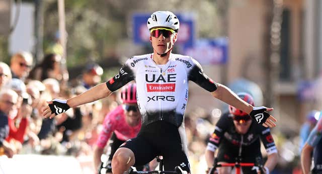La precocidad de Juan Ayuso le sitúa por encima de Miguel Induráin, Alberto Contador, Alejandro Valverde, Óscar Freire y Perico Delgado
