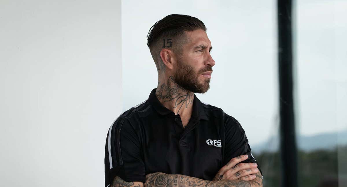 Sergio Ramos posa como nuevo Footbal Senior Advisor. /FSI