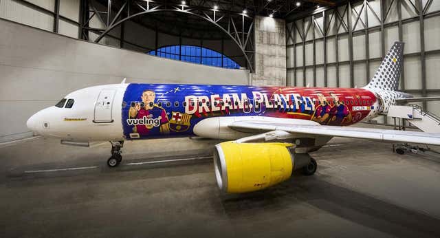 Vueling y el Barça Femenino unen fuerzas para romper barreras y dar alas al talento femenino
