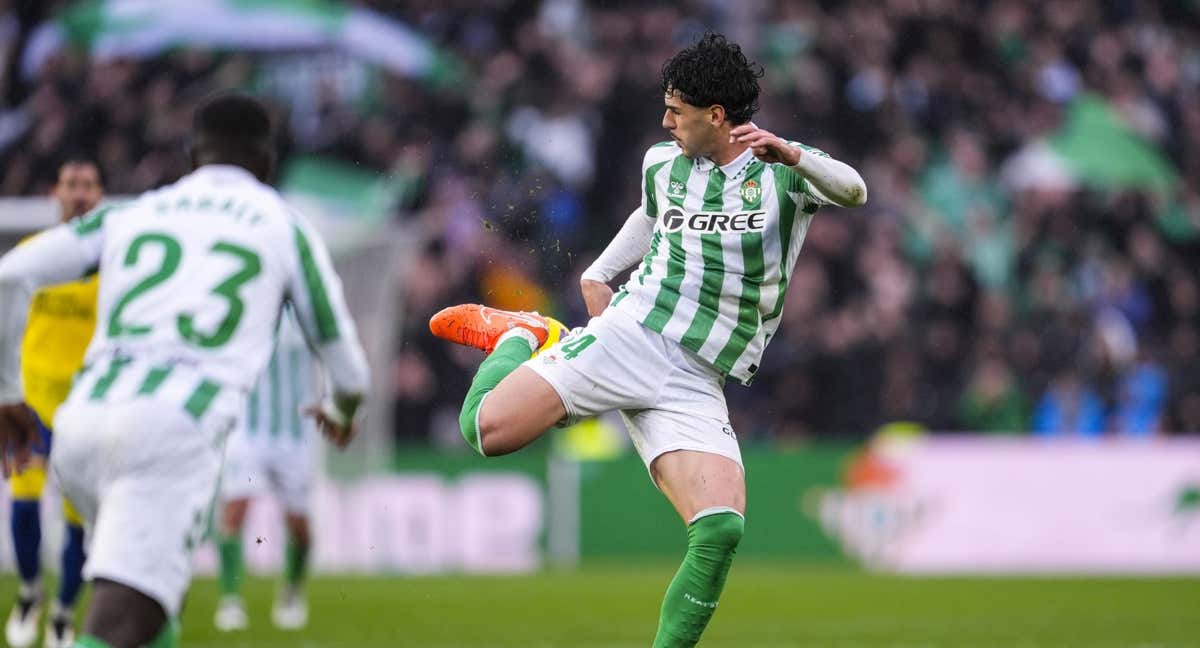 Johnny Cardoso durante el partido ante Las Palmas./EP