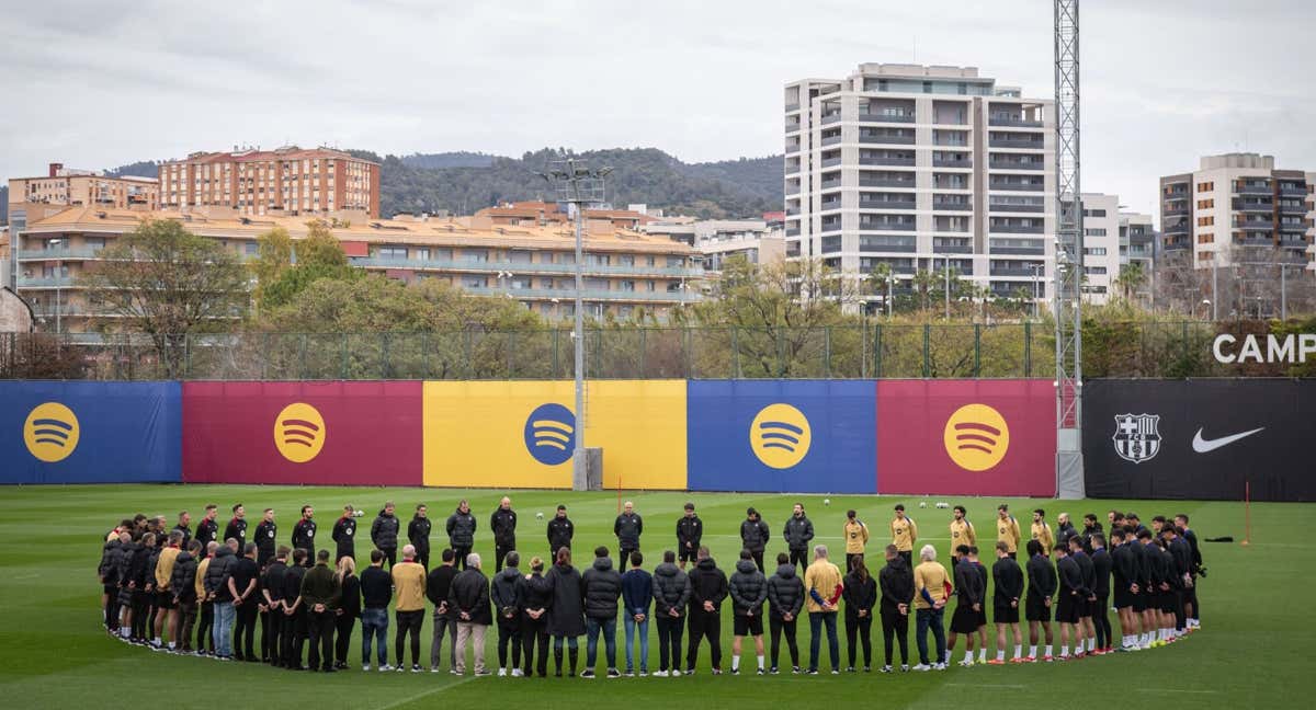 El Barcelona guardó un minuto de silencio antes del entrenamiento./FCB