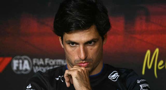 La Fórmula 1 cambia el orden de los pilotos en un nuevo himno y relega a Carlos Sainz al vagón de cola
