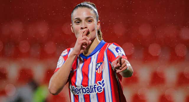 El trabajo en un segundo plano y más allá de los goles de Gio Queiroz, una delantera con “los valores del Atlético de Madrid”