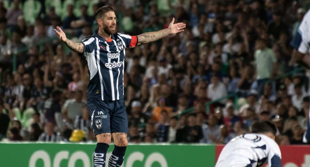 Sergio Ramos protesta una jugada ante los Vancouver Whitecaps./Efe