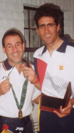 Torrontegui junto a Indurain.