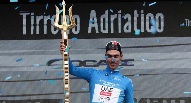 Juan Ayuso se lleva la Tirreno-Adriático y avisa al pelotón: “Esto me da confianza para el Giro”
