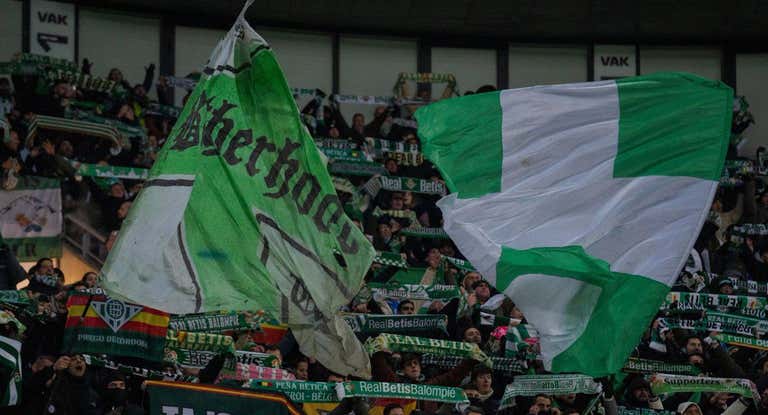 Aficionados del Betis durante un partido europeo.