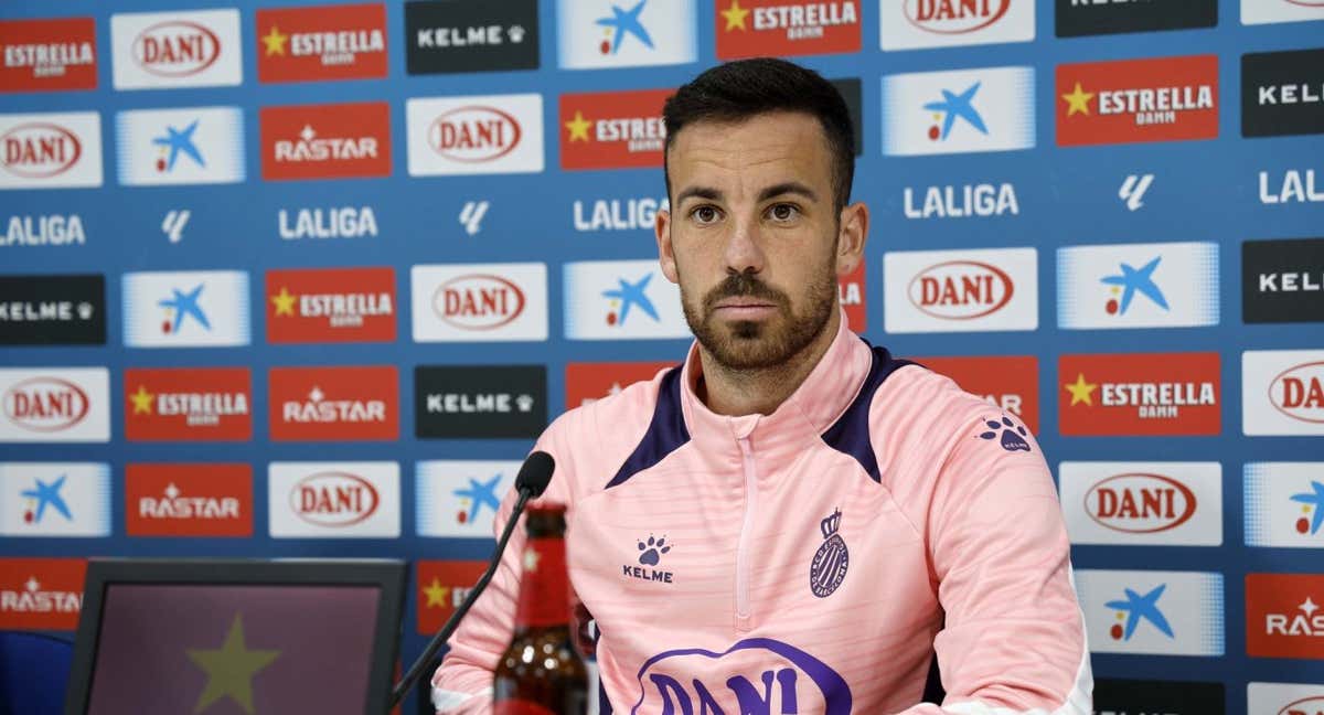 Edu Expósito compareció en rueda de prensa.