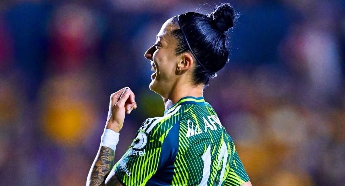 Jenni Hermoso celebra el cuarto gol de Tigres.