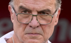 Bielsa, seleccionador de Uruguay, ha hecho una convocatoria de 38 jugadores, pero tiene sus motivos.