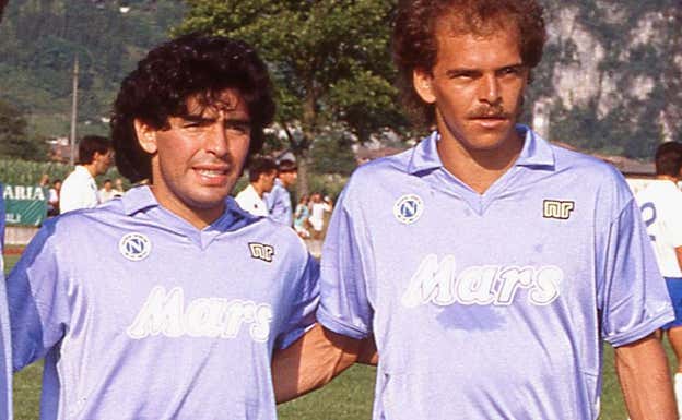 Alemao junto a Maradona en su etapa en el Nápoles. Getty Images
