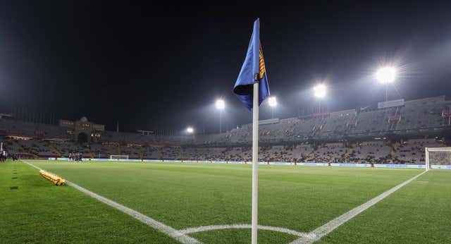 El Barça-Osasuna se mantiene para el 27 de marzo y ‘tacha’ a Raphinha y Araujo