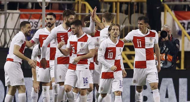 El eterno Modric amarga a Mbappé, le pone contra las cuerdas y desata el pánico en Francia