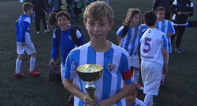 Si hay un sitio donde no extraña el impacto del ‘delantero’ Dean Huijsen es en Málaga: «No se va a quedar ahí»