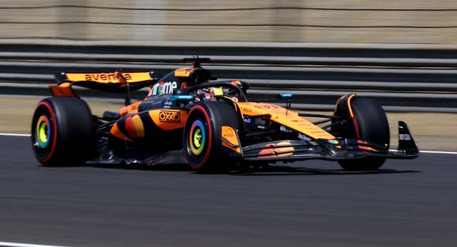 Oscar Piastri prueba el sabor de la pole en otra amargura para Fernando Alonso y Carlos Sainz