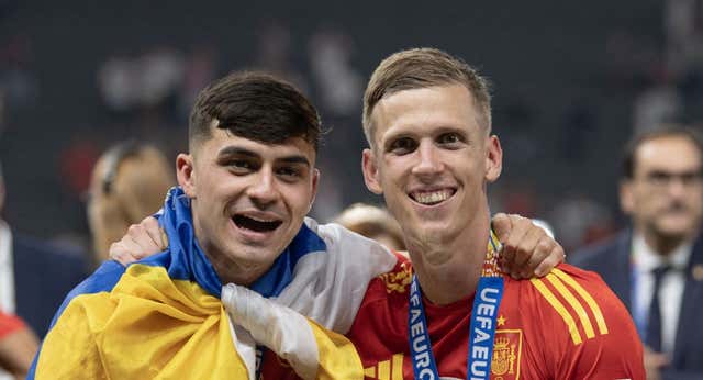 ¿Pedri y Olmo juntos? Sí, pero no…: han coincidido 1.240 minutos de blaugrana y sólo 6′ de rojo