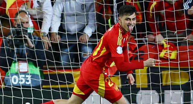 Oyarzabal y Unai Simón le pintan la cara a Países Bajos y Pedri recoge el testigo de Iniesta