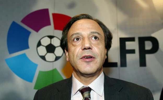 Futbolista, periodista, ejecutivo de la Liga, 'presi' del Oviedo y escritor: «Menos alguno, los Gil, Mendoza, Gaspart y Lopera eran listísimos»