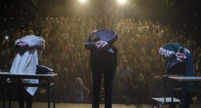 La obra de teatro que junta el derbi, la Semana Santa y unas elecciones generales: «Si pierdo quiero que me machaquen… y si gano quiero machacar»