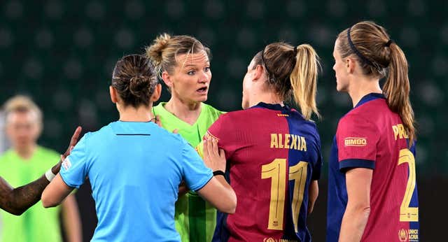 Qué es el FVS, el nuevo VAR del fútbol femenino, y en qué se diferencia del VAR de siempre