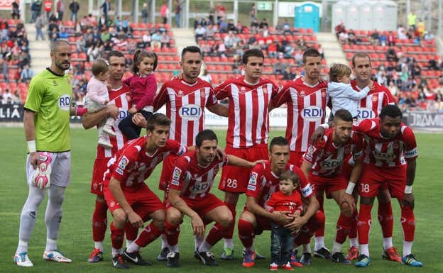 Retrato del Girona en un partido de 2013 contra el Madrid B.  Lluís Serrat Masferrer / El Punt Avui